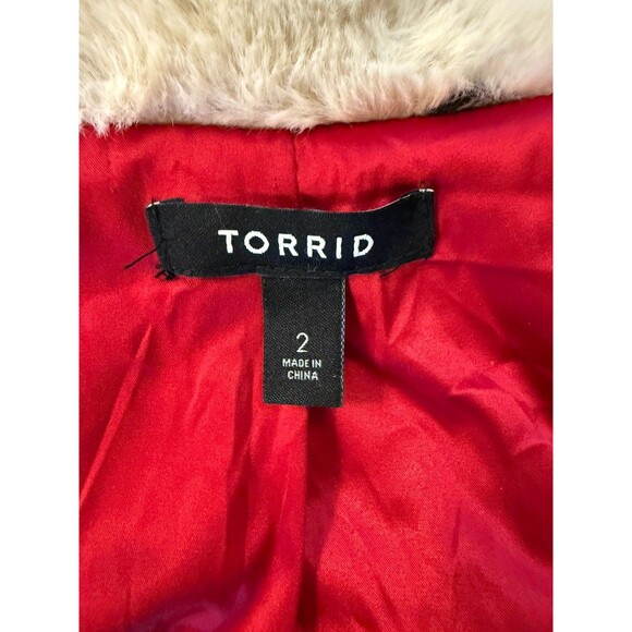 Torrid Faux Fur Heart Print Coat Cream Black Red Lined Button Front Plus Sz 2 2X - Picture 3 of 7